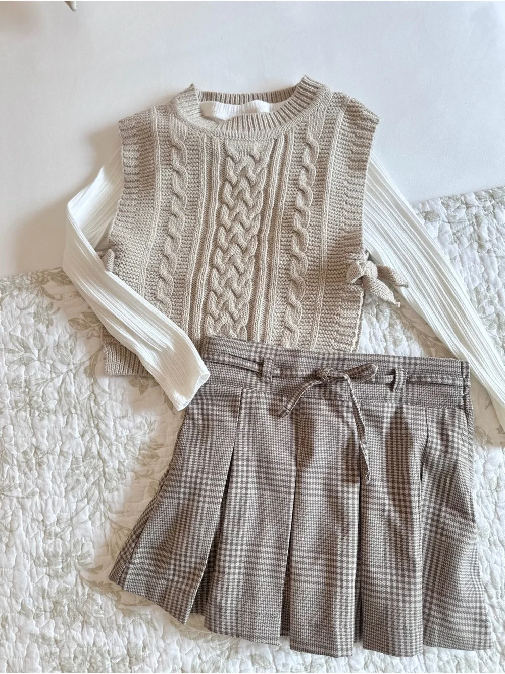 2 Set Girls Cable Knit Vest w/ Knit Long Sleeve T-Shirt & Plaid Pleated Skort 7